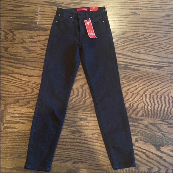 Guess Denim - Guess black mid-rise Nicole black skinny jeans